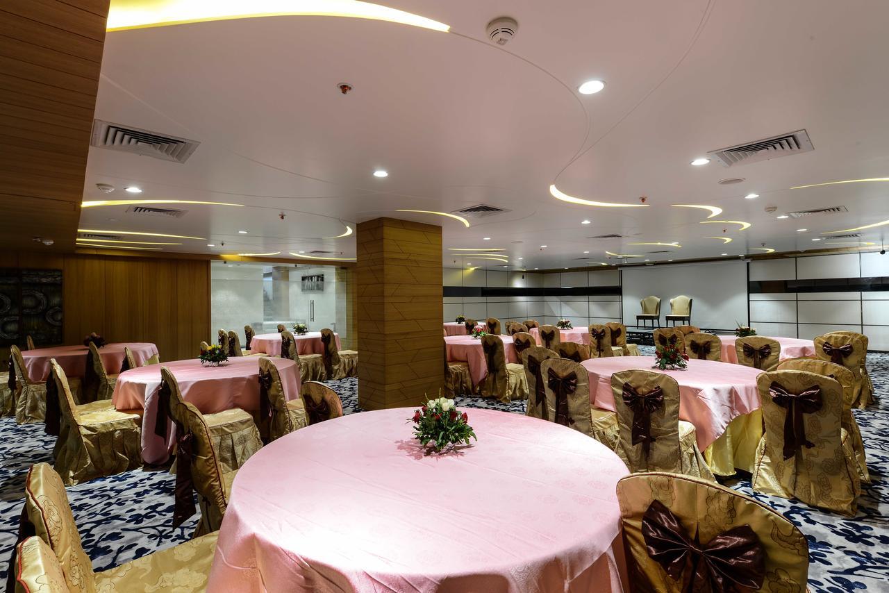 Hotel Atishay Bhopal Zewnętrze zdjęcie