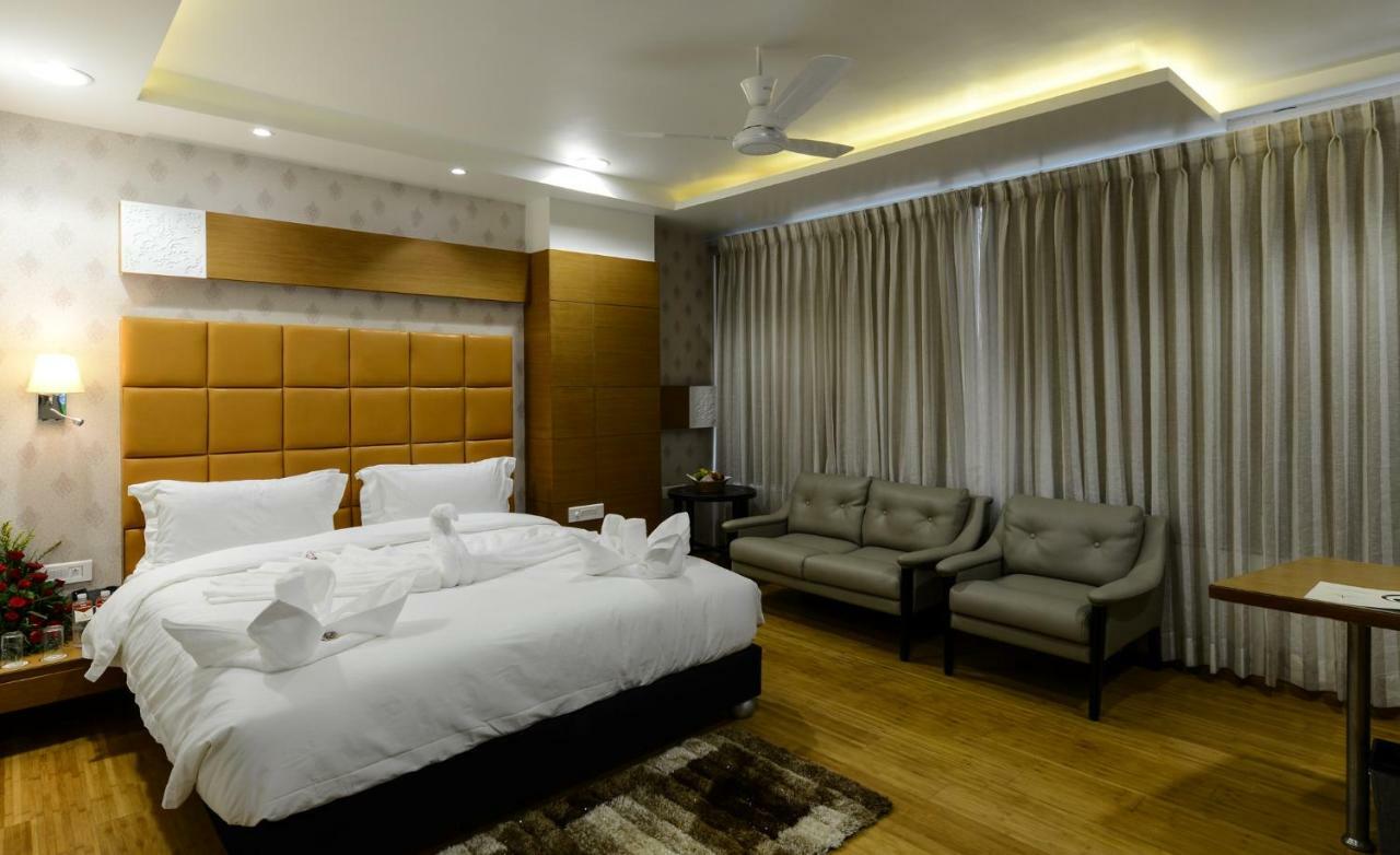 Hotel Atishay Bhopal Zewnętrze zdjęcie